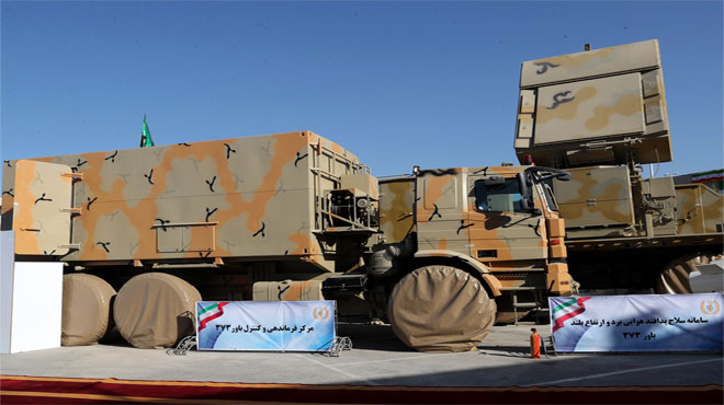إيران تزيح الستار عن منظومة باور 373 الصاروخية بعيدة المدى (صور)