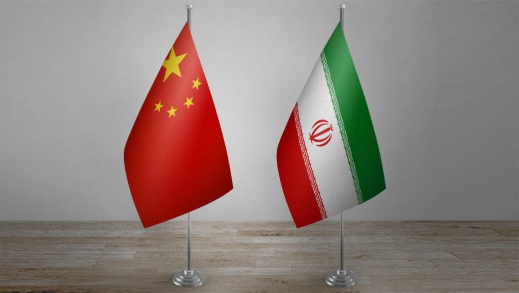 إبرام عقود بقيمة 400 مليار دولار بين إيران والصين