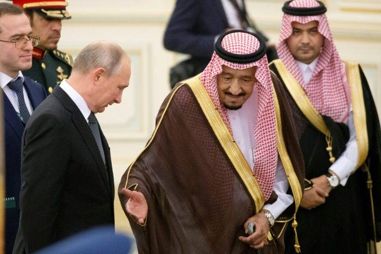 زيارة بوتين إلى السعودية: توقيع اتفاقات نفطية رئيسية