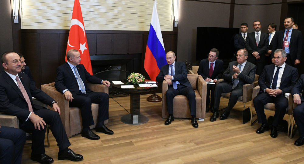 الاتفاق الروسي التركي حول سوريا.. هل يمنع المرحلة الثانية من "نبع السلام"؟