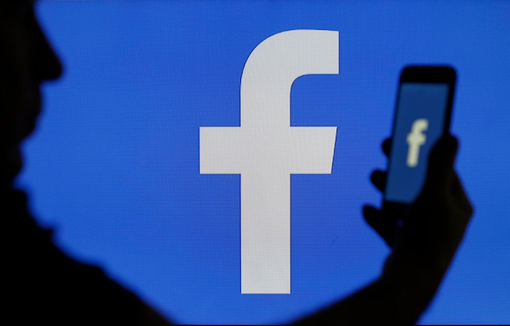 فيسبوك يمنح موظفيه مكافآت بسبب فيروس كورونا