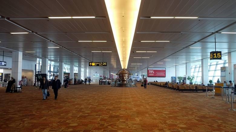 الإمارات العربية المتحدة:  حظر دخول كل المسافرين من كل الجنسيات إلى البلاد