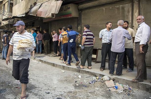 في ريف دمشق: توزيع الخبز عبر البطاقة الذكية لمرة واحدة بهدف إحصاء العائلات