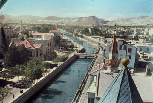 جسر فيكتوريا في دمشق كان ينتظر ملكة بريطانيا لكنها لم تأت؟