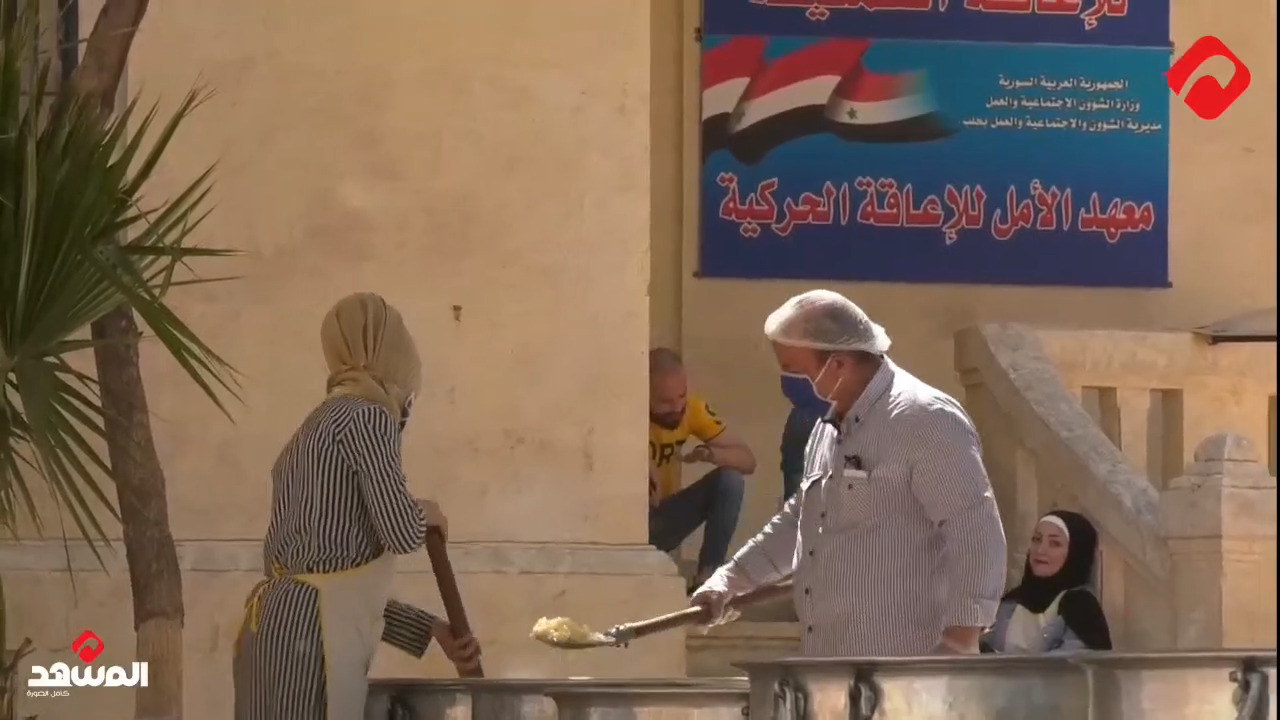 4000 وجبة مجانية يومياً لأحياء حلب الشعبية (فيديو)