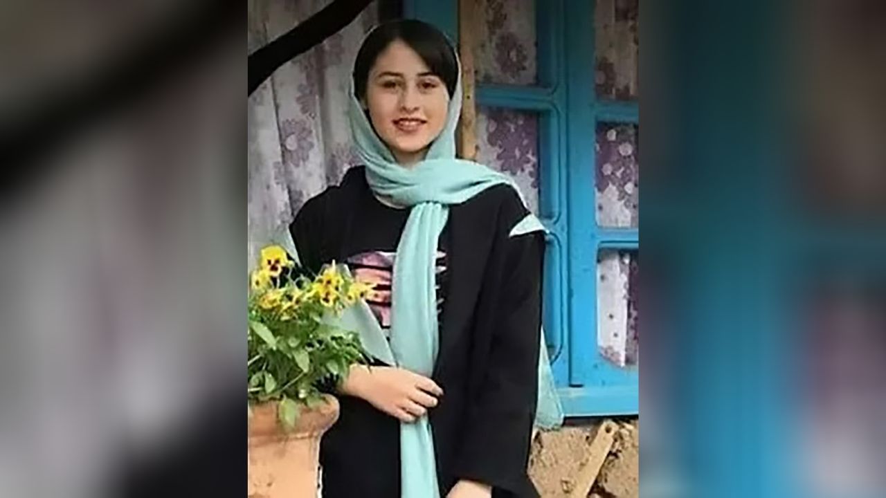 "الأب قطع رأسها بمنجل" مقتل مراهقة إيرانية تحت مسمى جريمة شرف