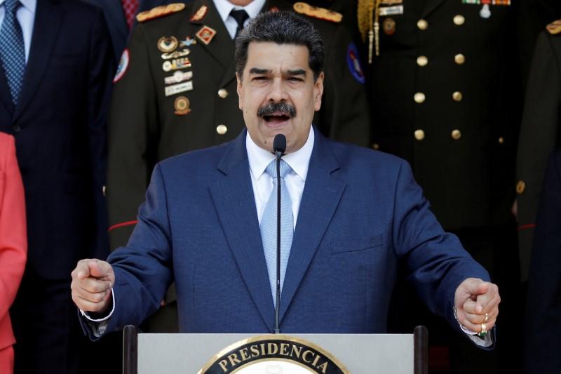مادورو سيزور إيران قريباً لتوقيع اتفاقات وشكر الشعب الإيراني