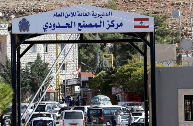 "لبنان" فتح الحدود البرية مع سوريا مؤقتاً