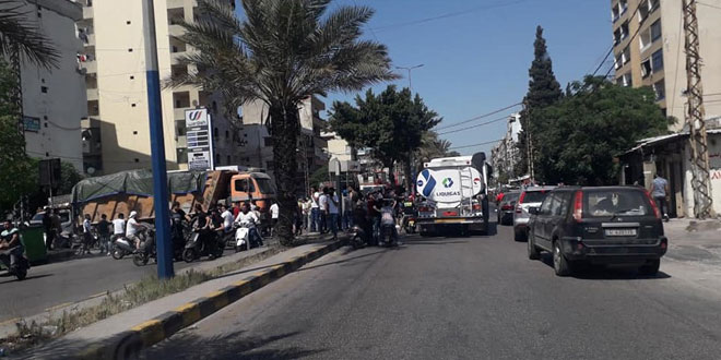 الجمارك اللبنانية توضح حقيقة حمولة شاحنات متجهة الى سورية