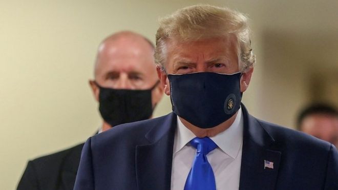 فيروس كورونا: دونالد ترامب يرتدي الكمامة علناً لأول مرة