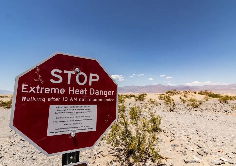 وادي الموت في كاليفورنيا يسجل أعلى درجة حرارة بالأرض خلال أكثر من مئة عام