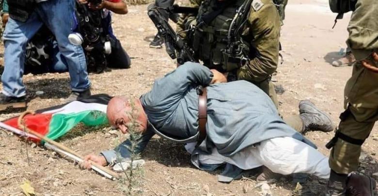 مسن فلسطيني يوجه رسالة للرئيس بوتين بعد الاعتداء عليه من قبل قوات الاحتلال الاسرائيلي..