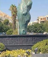 ما هي قصة التمثال الذي نصب في حي الماكلي بدمشق وأزيل بعد أقل من 24 ساعة؟!...