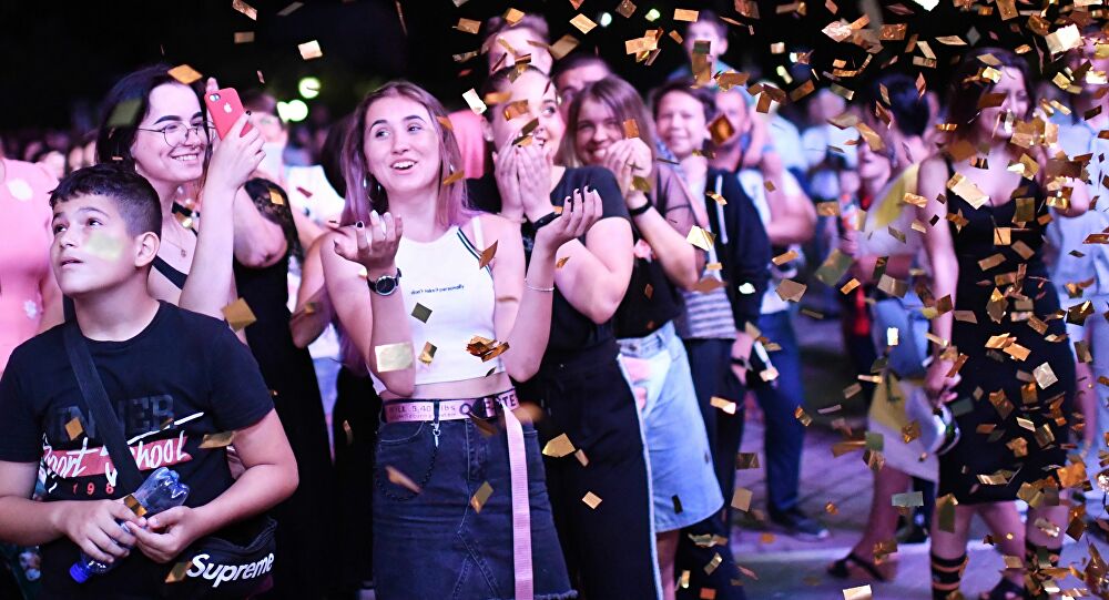 لبنانية تقيم حفل عيد ميلاد بتكلفة 27 مليون دولار