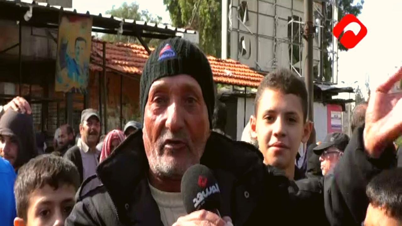 أزمة الخبز على أفران دمشق .. فرن الزاهرة الآلي (فيديو)