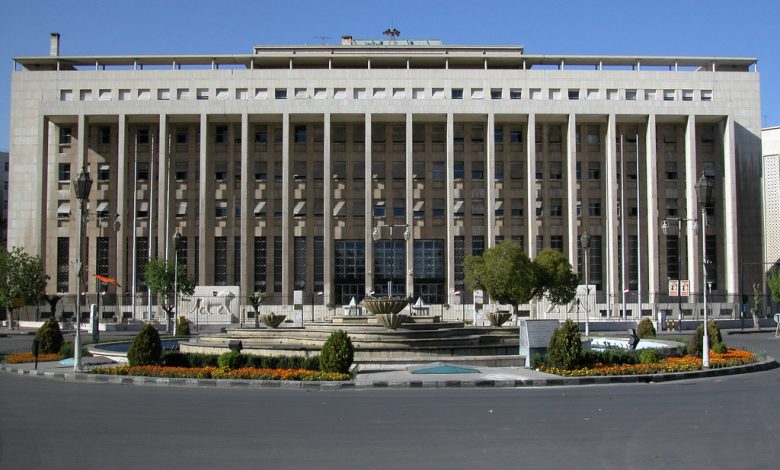 مجلس النقد و التسليف يصدر ضوابط جديدة للشركات الحوالات الداخلية والصرافة العاملة في سورية