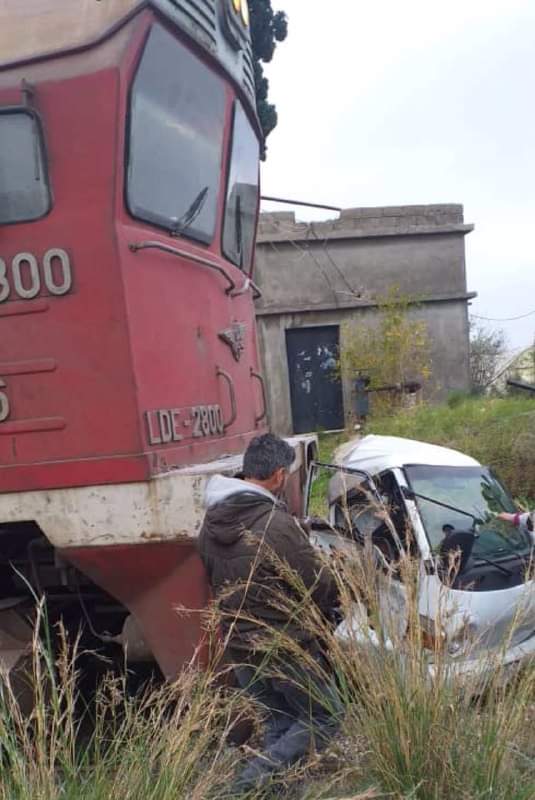حوادث صدم القطارات تتكرر..ووفاة سائق بيك آب شمال طرطوس بعد صدمها..