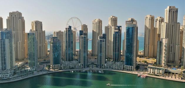 "الإمارات"تمديد بقاء الأجانب القادمين بغرض السياحة ممن انتهت تأشيراتهم