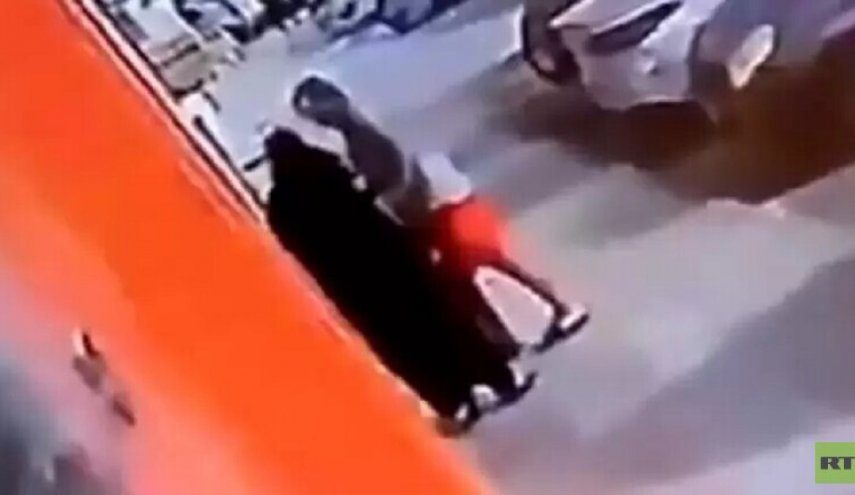 واقعة تحرش بامرأة في جدة تفجر غضباً في السعودية
