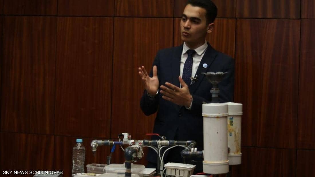 طالب مصري يخترع جهازاً ثورياً ويحصد جائزة عالمية