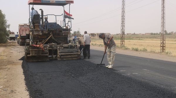 الانتهاء من أعمال تعبيد طريق الجفرة الرئيس بريف ديرالزور الشرقي