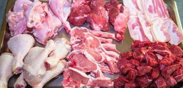أسعار اللحوم في دمشق وريفها أعلى من تسعيرة التموين وحتى الشراء بالقطعة خارج استطاعة الكثيرين