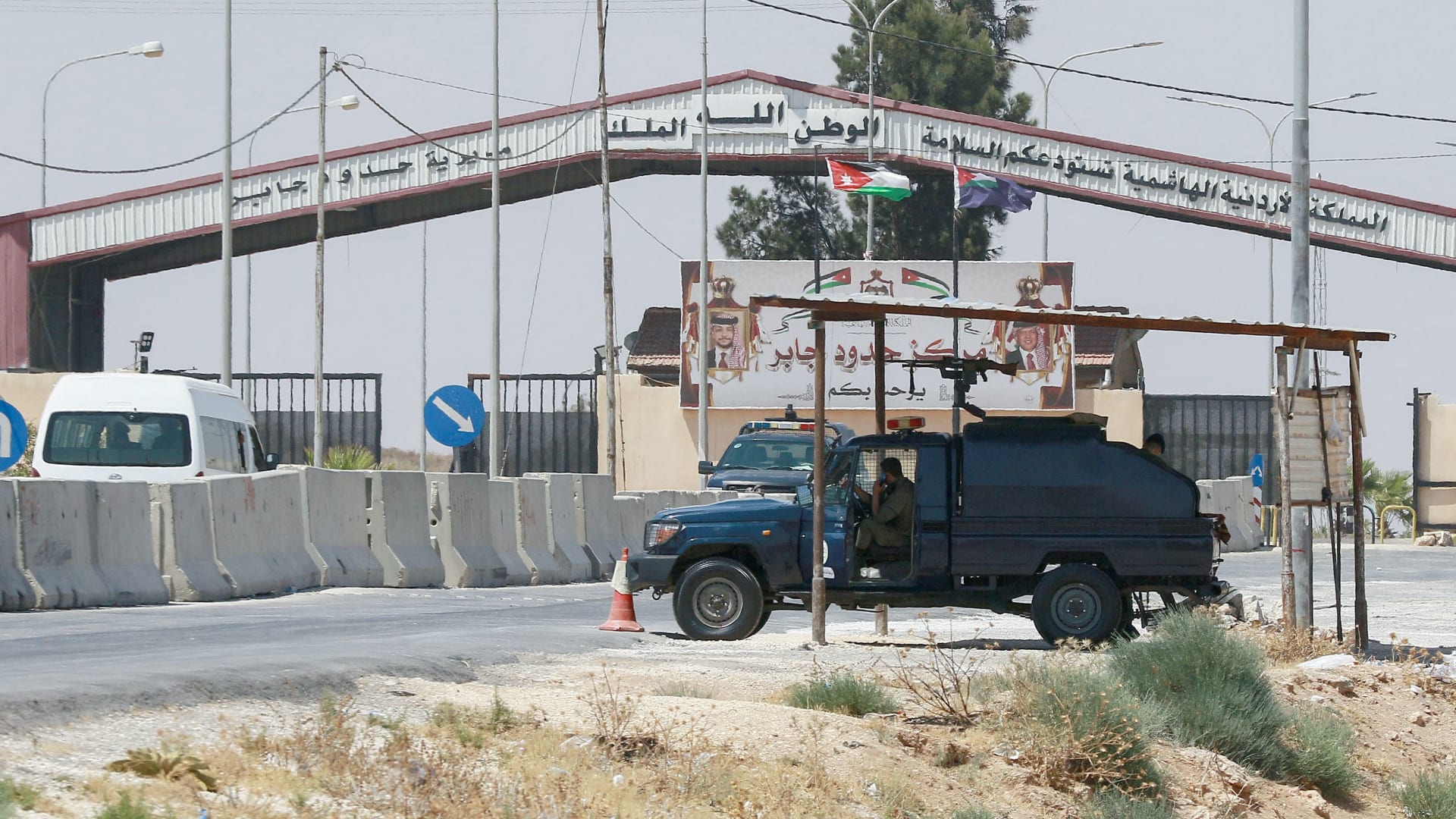 الجيش الأردني يرصد 160 شبكة لتهريب المخدرات على الحدود مع سورية