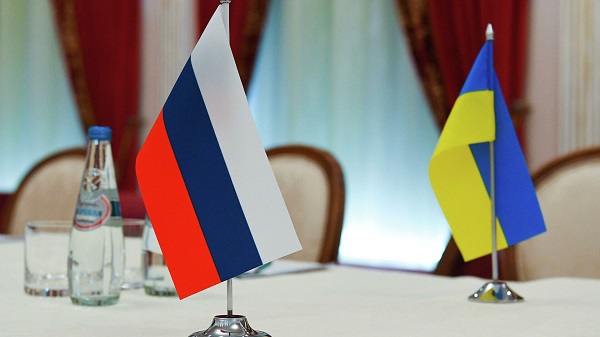 روسيا وأوكرانيا تختتمان محادثات عند الحدود البيلاروسية وستعقدان جلسة ثانية