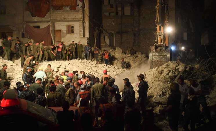 محافظ حلب يشكل لجنة للتحقيق في انهيار بناء الفردوس على أن تقدم تقريرها خلال ٢٤ ساعة