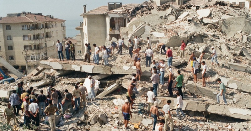 انتشال أحياء من تحت الأنقاض في تركيا مع تجاوز عدد قتلى الزلزال 40 ألفا