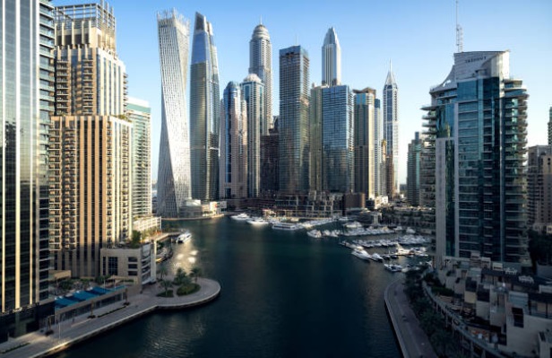 دبي: طفرة في الطلب على العقارات تتسبّب في ارتفاع كبير للإيجارات