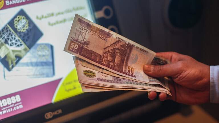 توقعات بوصول الدولار إلى 40 جنيها في مصر