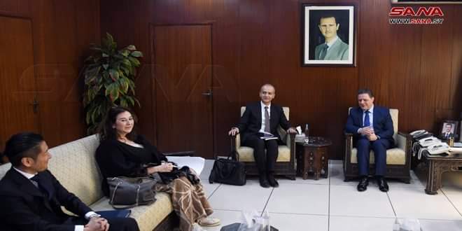 وزير الاسكان السوري يلتقي كبير موظفي مكتب المديرية التنفيذية لبرنامج الأمم المتحدة للمستوطنات البشرية