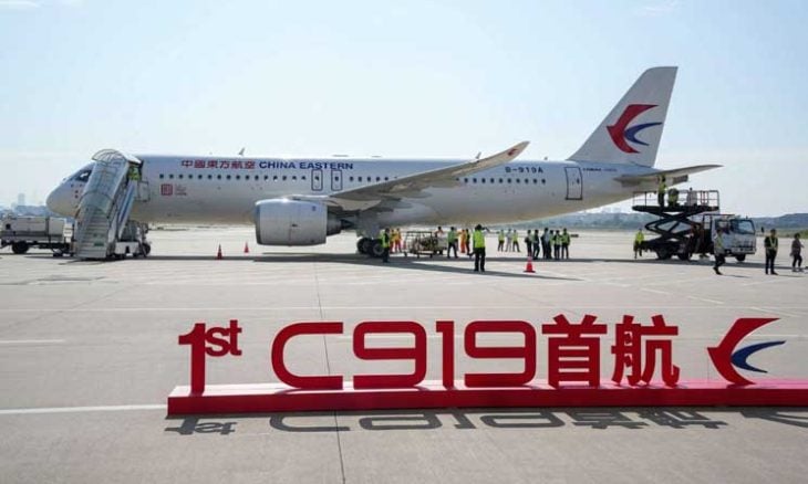 أول طائرة ركاب صينية الصنع تكمل رحلتها التجارية الأولى