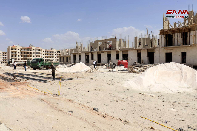 المهندس عرنوس يطلع على مراحل العمل في مشاريع سكن متضرري الزلزال في حلب