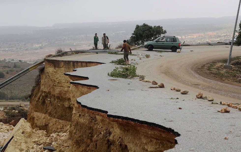 حكومة شرق ليبيا تعلن وفاة أكثر من 5000 شخص و10 آلاف مفقود في إعصار دانيال (صور)