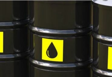 النفط يواصل الانخفاض وبرميل "برنت" عند أدنى مستوى في 4 أشهر