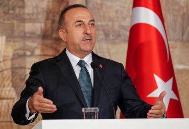 وزير الخارجية التركي يكشف عن لقاء جمعه بوزير خارجية سوريا.. ويعقب على فكرة الاتصال الهاتفي بين رئيسي البلدين