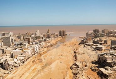 موقع بريطاني: بينها تجاهل مخاطر انهيار سدها.. هكذا حدثت كارثة الفيضانات في درنة الليبية