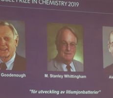 جائزة نوبل في الكيمياء تذهب لمطوري بطاريات الليثيوم