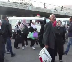 شكوى على خط سرفيس الحسينية في ريف دمشق (فيديو)