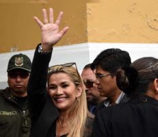 أزمة بوليفيا: الرئيسة المؤقتة تعين أول سفير في أمريكا منذ 11 عاماً