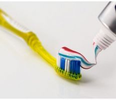 دراسة: تنظيف الأسنان بالفرشاة والمعجون يحمي من أمراض مثل الارتجاف الأذيني وفشل القلب