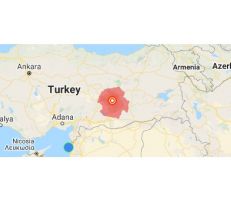 زلزال تركيا: ارتفاع القتلى لـ 21 على الأقل وانهيار أبنية (صور)