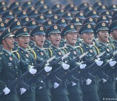 متفوقةً على روسيا: الصين الآن ثاني أكبر منتج للأسلحة في العالم