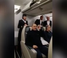 لبنان: فيديو لغسان بن جدو على متن الطائرة القادمة من إيران  والتي حملت مصابة بفيروس كورونا (فيديو)