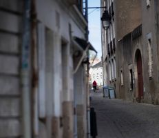 الإغلاق يزيد من خطر الاعتداء على النساء في شوارع فرنسا