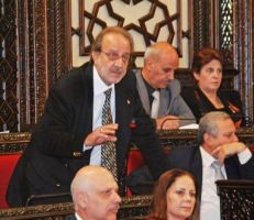 برلماني سوري يحذر من إغلاق معامل الأدوية نتيجة فشل السياسات الحكومية