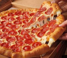 شركة NPC صاحبة أكبر امتياز لبيتزا هوت تعلن إفلاسها