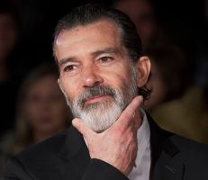 إصابة الممثل أنطونيو بانديراس بفيروس كورونا